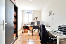 Lorette : deux logements, deux entrées, un seul prix