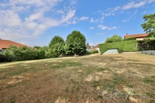 CHAPONOST – Élégante maison familiale avec possibilité de deux logements indépendants – Terrain de 802 m²