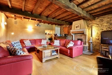 DOMAINE DE CHARME DU XIXᵉ SIÈCLE – 220 m² – MONTS DU LYONNAIS