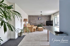 T3 70 m² Rez-de-jardin avec terrasse exceptionnelle de 124 m² + garage – Vue nature