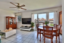APPARTEMENT FAMILIAL 79 m² – 4 PIÈCES – 3 CHAMBRES – GRAND GARAGE – GRAND JARDIN – RÉSIDENCE CALME AVEC ASCENSEUR – SAINT-ÉTIENNE