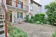 Lorette : deux logements, deux entrées, un seul prix