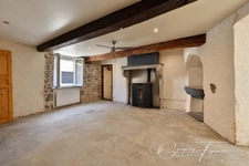 MAISON DE CARACTÈRE DE 104 M² AVEC GRANGE ET TERRAIN DE 1 348M²