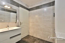 T3 70 m² Rez-de-jardin avec terrasse exceptionnelle de 124 m² + garage – Vue nature