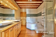 Exceptional house with rare amenities in the Monts du Lyonnais