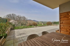 T3 70 m² Rez-de-jardin avec terrasse exceptionnelle de 124 m² + garage – Vue nature