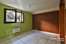 Maison familiale avec terrasse, terrain et deux logements – 152 m²