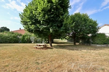 CHAPONOST – Élégante maison familiale avec possibilité de deux logements indépendants – Terrain de 802 m²