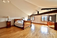 Exceptional house with rare amenities in the Monts du Lyonnais