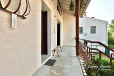 Lorette : deux logements, deux entrées, un seul prix