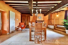 DOMAINE DE CHARME DU XIXᵉ SIÈCLE – 220 m² – MONTS DU LYONNAIS