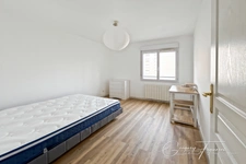  À LOUER – T2 MEUBLÉ AVEC BALCON ET GARAGE – SAINT-ÉTIENNE TRÉFILERIE