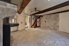 MAISON DE CARACTÈRE DE 104 M² AVEC GRANGE ET TERRAIN DE 1 348M²