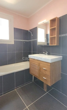 F1 33 m² + Loggia avec balcon, parking et cave – Tramway – Montpellier 34
