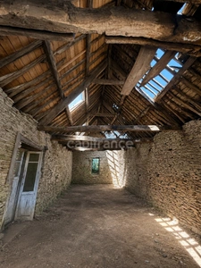 EXCLUSIVITÉ - Propriété à vendre 12 pièces CARHAIX PLOUGUER (29)