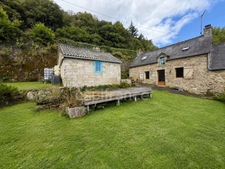 EXCLUSIVITÉ - Deux maisons à vendre avec jardin et dépendances  (22)