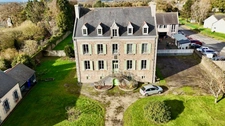 Magnifique propriété à vendre 13 pièces MAEL CARHAIX (22)