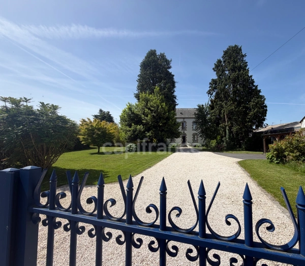 EXCLUSIVITÉ - Maison de maître à vendre 6 pièces (56) 