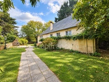EXCLUSIVITÉ - Propriété avec terrain et hangar à vendre 7 pièces SPEZET (29)