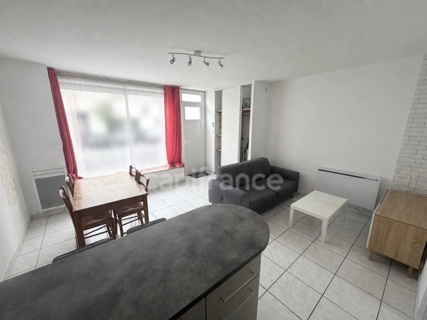 EXCLUSIVITÉ - Appartement à vendre 2 pièces CARHAIX PLOUGUER (29)