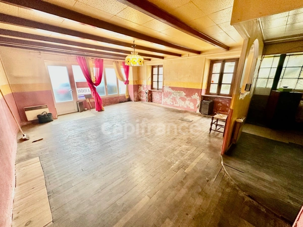 EXCLUSIVITÉ - Immeuble de deux lots à rénover à vendre SPEZET (29)