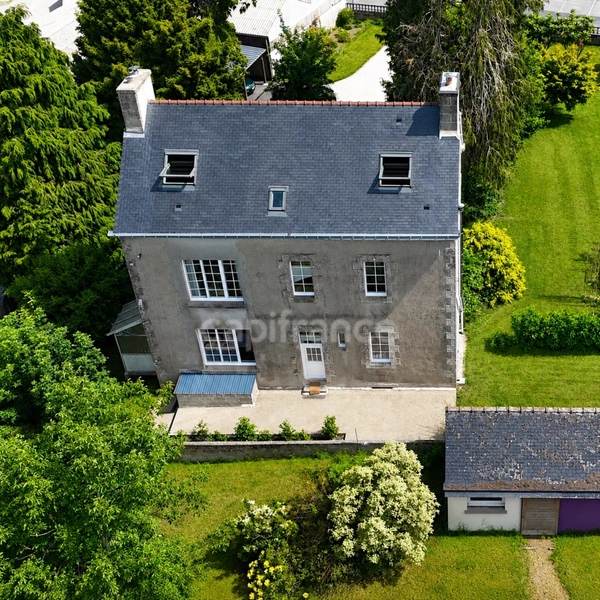 EXCLUSIVITÉ - Maison de maître à vendre 6 pièces (56) 
