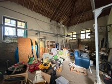 EXCLUSIVITÉ - ENTREPOT / HANGAR / BUREAUX - CARHAIX PLOUGUER (29)