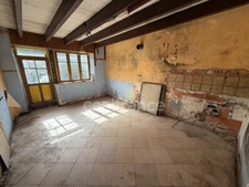 EXCLUSIVITÉ - TREBRIVAN - Maison avec terrain de plus de 2 hectares et dépendances à vendre 5 pièces  (22)
