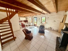 EXCLUSIVITÉ - Deux maisons à vendre avec jardin et dépendances  (22)