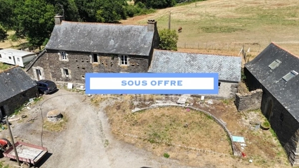 EXCLUSIVITÉ - Propriété à vendre 12 pièces CARHAIX PLOUGUER (29)