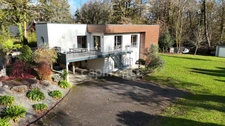 A 5 minutes de Carhaix-Plouguer - PRESTATIONS HAUT DE GAMME - Magnifique Maison à vendre 7 pièces  (22) DPE C