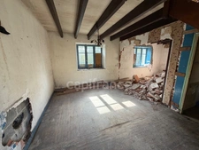 EXCLUSIVITÉ - TREBRIVAN - Maison avec terrain de plus de 2 hectares et dépendances à vendre 5 pièces  (22)