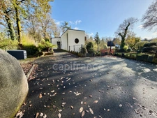 A 5 minutes de Carhaix-Plouguer - PRESTATIONS HAUT DE GAMME - Magnifique Maison à vendre 7 pièces  (22) DPE C