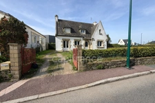 EXCLUSIVITÉ - Maison de ville à vendre 6 pièces à Chateauneuf-du-faou (29) DPE D