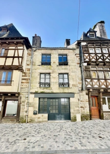 EXCLUSIVITÉ - MAGNIFIQUE BATISSE - CARHAIX-PLOUGUER - 116m2 