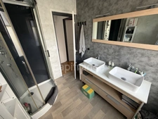 EXCLUSIVITÉ - Maison mitoyenne avec jardin à vendre 7 pièces à Pleyben