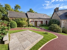 Maison à vendre 7 pièces proche de HUELGOAT (29)