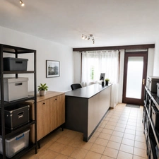 160 m² , 5 chambres, un garage et une cour privée : à Marchiennes, une maison aux multiples possibilités à 199 500 € FAI.