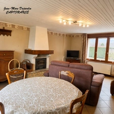 Fermette en U à Wandignies-Hamage avec cour, grange, étables et grenier aménageable