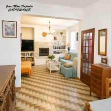 160 m² , 5 chambres, un garage et une cour privée : à Marchiennes, une maison aux multiples possibilités à 199 500 € FAI.