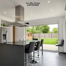 SAMEON - LONGERE EN SEMI PLAIN-PIED - 160m² - 4 chambres