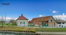  WARLAING (59) - Authentique corps de ferme à rénover, en bord de Scarpe