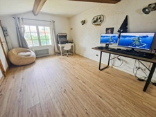 Maison à vendre 7 pièces proche de TONNAY BOUTONNE (17)- 198 m² habitables - jardin - piscine - garage