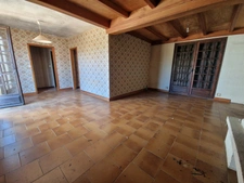 Maison à vendre 3 pièces avec garage sur 1 648 m² de terrain FOURAS (17)