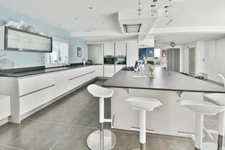 Maison à vendre 6 pièces proche de TONNAY BOUTONNE (17)- 183 m² habitables-Jardin- Piscine