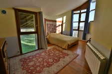 Maison à vendre 10 pièces Proche TONNAY CHARENTE.