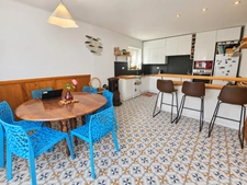 Propriete à vendre 8 pièces proche de SURGERES (17) 245 m² habitables - terrain 5 000 m² - Grandes dépendances