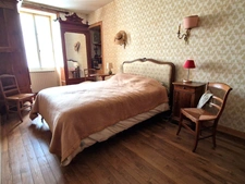 Maison à vendre 7 pièces proche de SAINT HILAIRE DE VILLEFRANCHE (17)