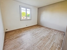 Maison à vendre 5 pièces proche de SAINT JEAN D'ANGELY (17)- 108 m² habitables- jardin- garage- piscine