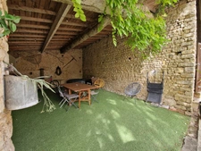 Maison à vendre 6 pièces proche de SURGERES (17)- 160 m² habitables- jardin- garage- dépendances